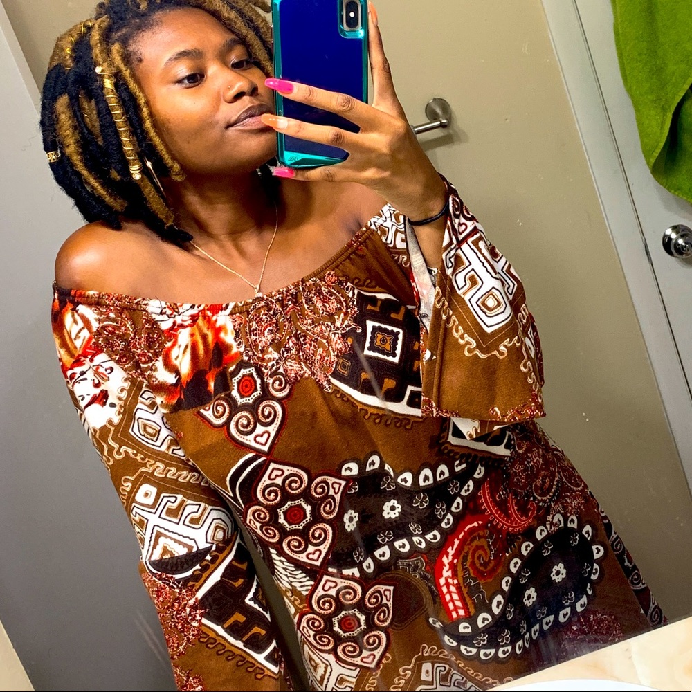 Bell sleeve tunic